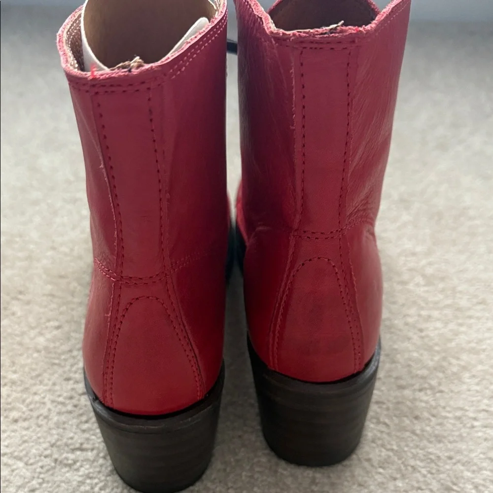 Frye rare Red Leather Women's Boots - Picture 6 of 7